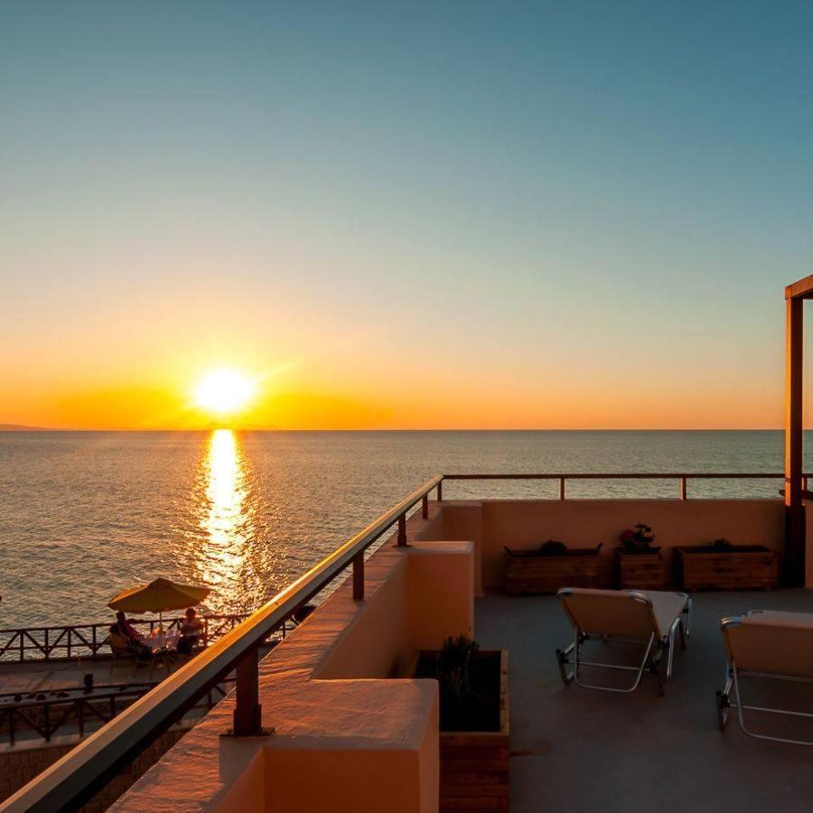 Alkionis Beach Hotel Apartments Sfáka Esterno foto